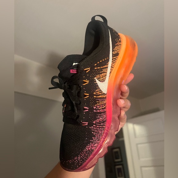 NIKE FLYKNIT MAX WOMENS 7 no insoles - Picture 3 of 7